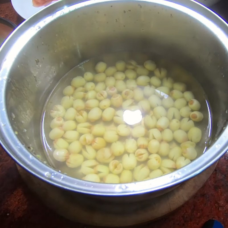 Bước 1 Sơ chế nguyên liệu Xôi bát bửu