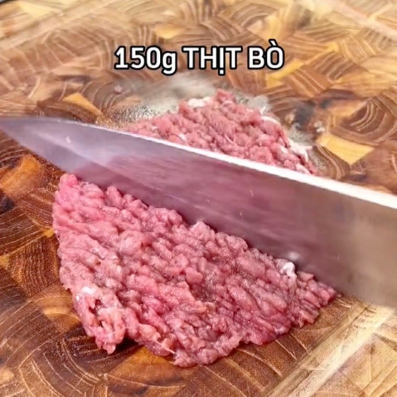 Bước 1 Sơ chế nguyên liệu Bún nước lèo (Công thức được chia sẻ bởi Tiktok Cách Nấu Ngon cùng Cách Nấu Ngon)