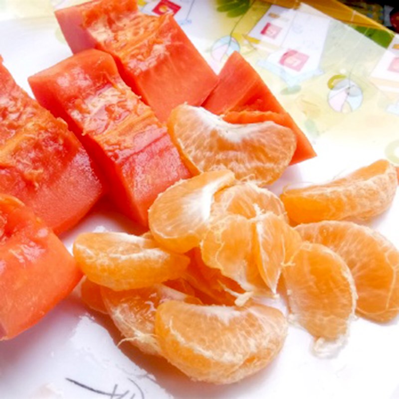 Bước 1 Sơ chế nguyên liệu Sinh tố quýt đu đủ