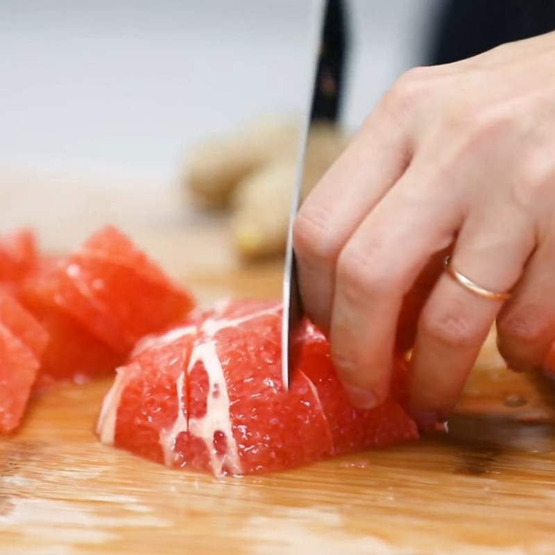 Bước 1 Sơ chế nguyên liệu Nước ép bưởi cà rốt
