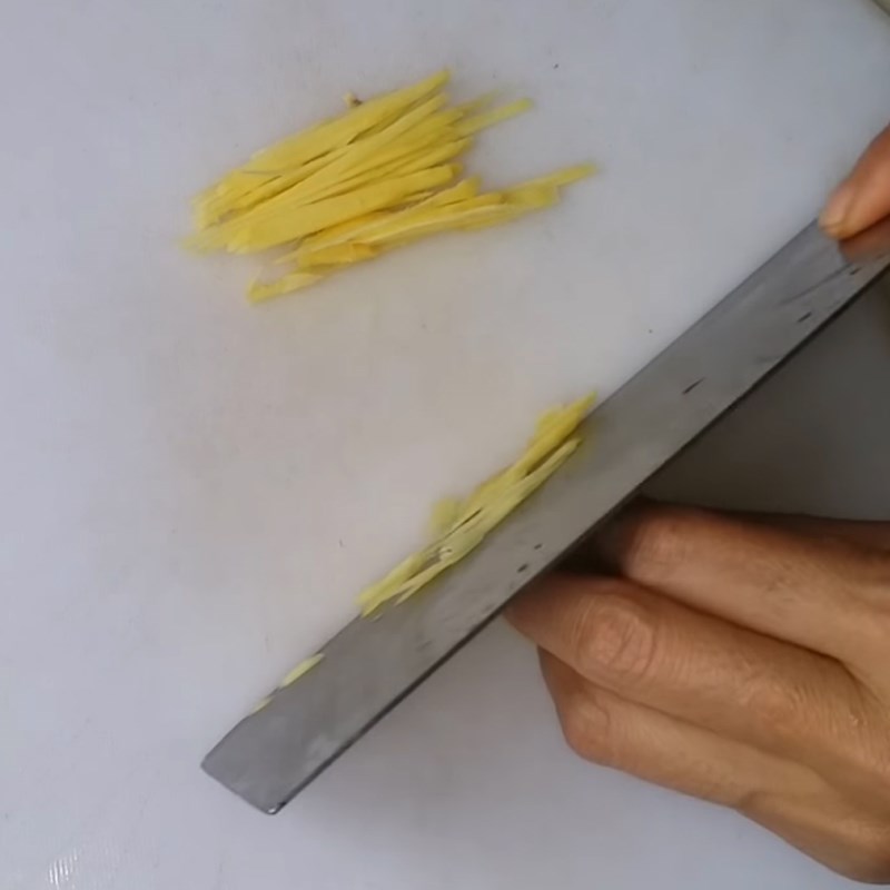 Bước 1 Sơ chế nguyên liệu Chè trôi nước gấc nhân đậu xanh