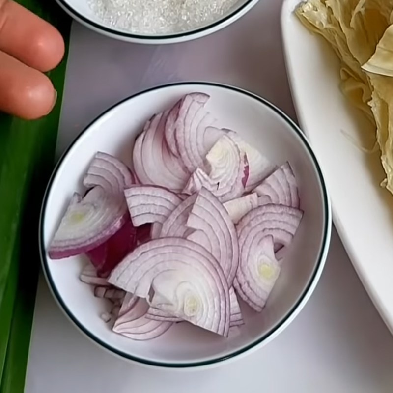 Bước 2 Sơ chế nguyên liệu khác Chả lụa tàu hũ ky tươi
