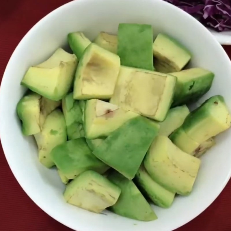 Bước 2 Sơ chế nguyên liệu khác Salad gà hạt óc chó