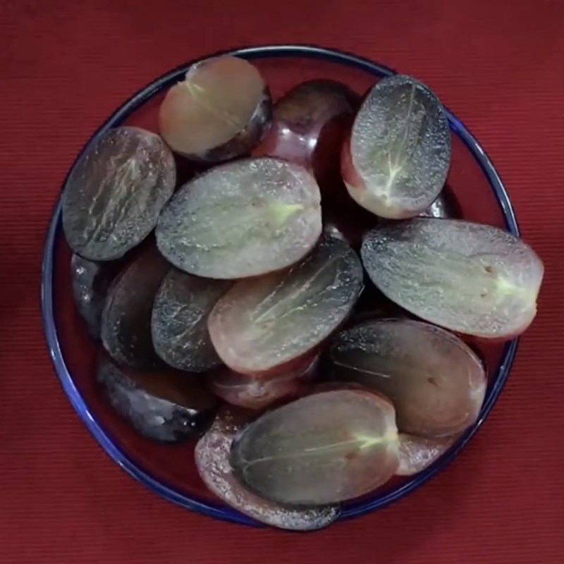 Bước 2 Sơ chế nguyên liệu khác Salad gà hạt óc chó