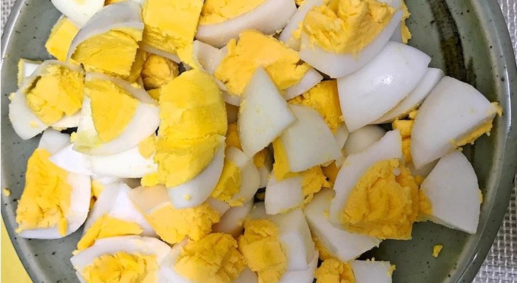 Bước 3 Sơ chế nguyên liệu khác Cobb salad