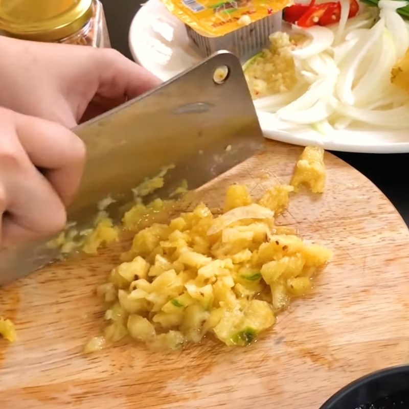 Bước 1 Sơ chế rau củ Bò nhúng me