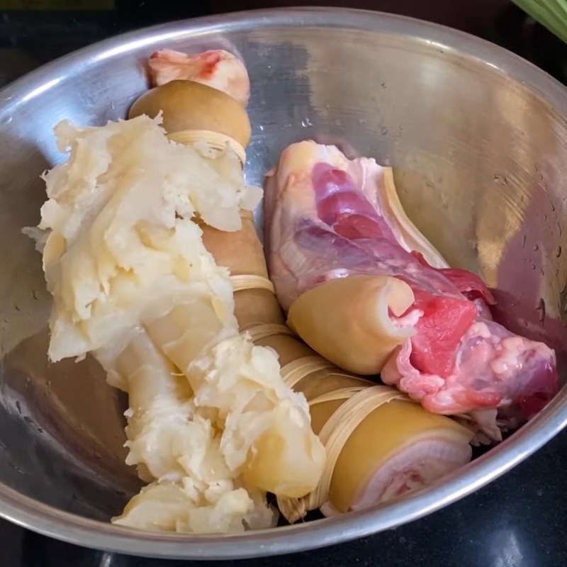 Bước 1 Sơ chế thịt bò Lẩu bò thập cẩm