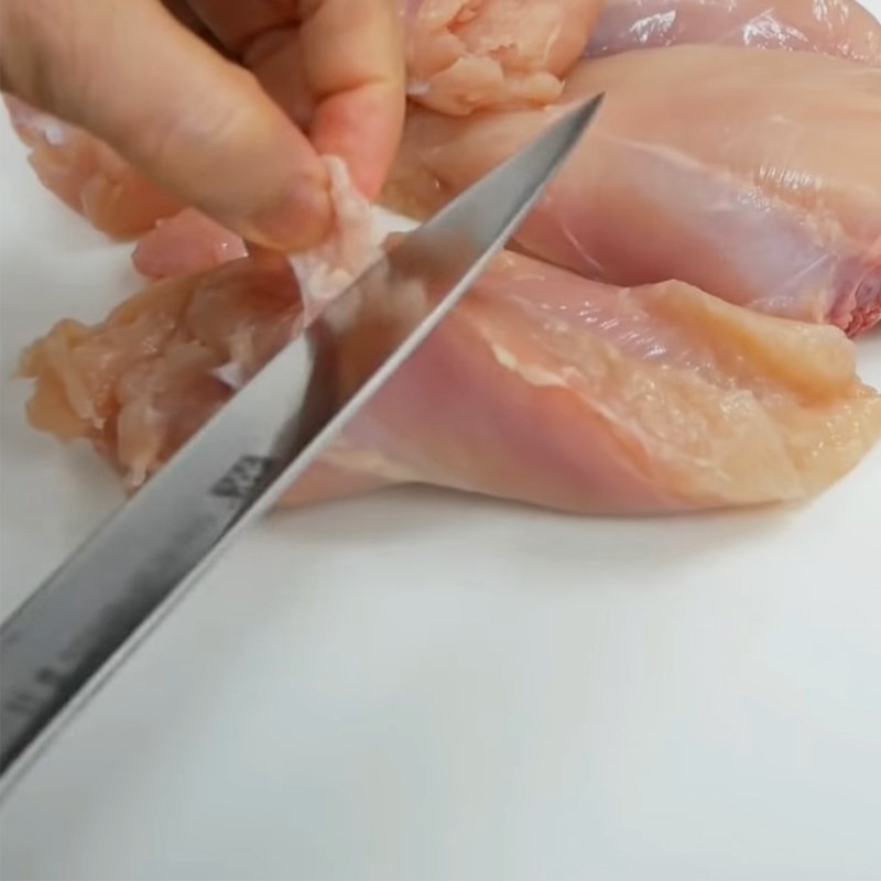 Bước 1 Sơ chế thịt gà Khô gà bơ tỏi bằng lò nướng