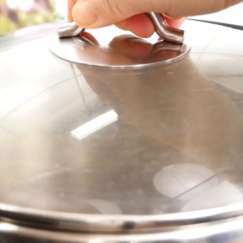 Bước 1 Sơ chế thịt heo Bún riêu cua bằng cua hộp