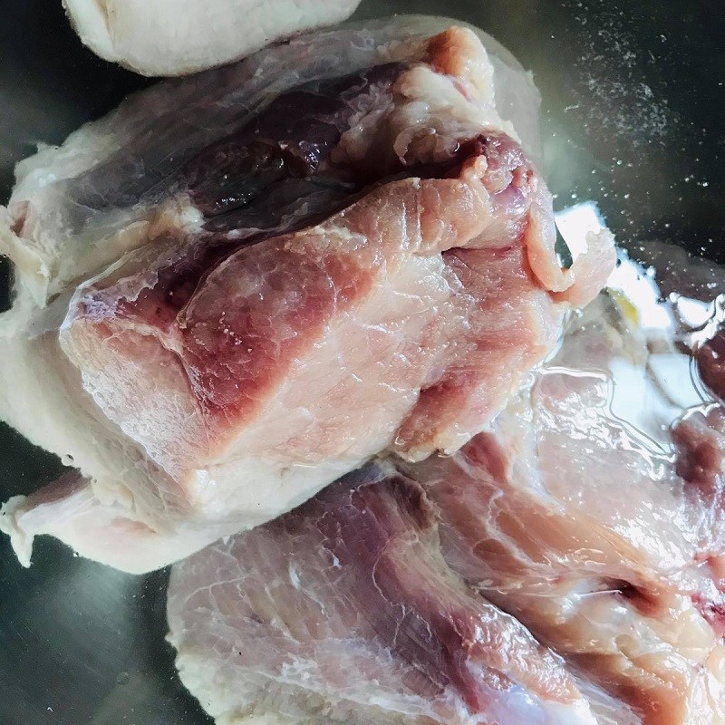 Bước 1 Sơ chế thịt Chà bông thịt heo (công thức được chia sẻ từ người dùng)
