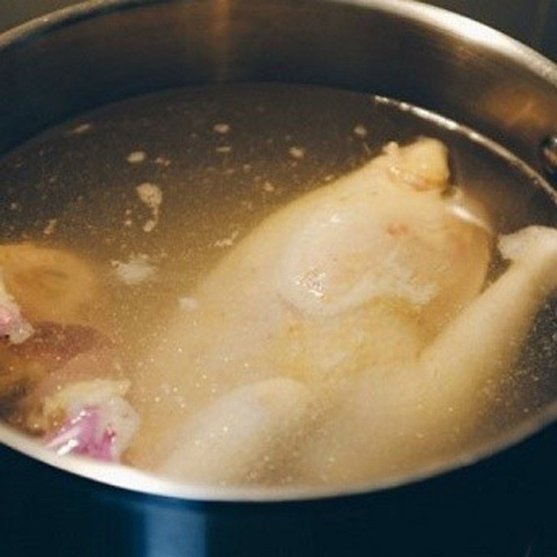Bước 1 Sơ chế và nấu gà Bánh canh gà