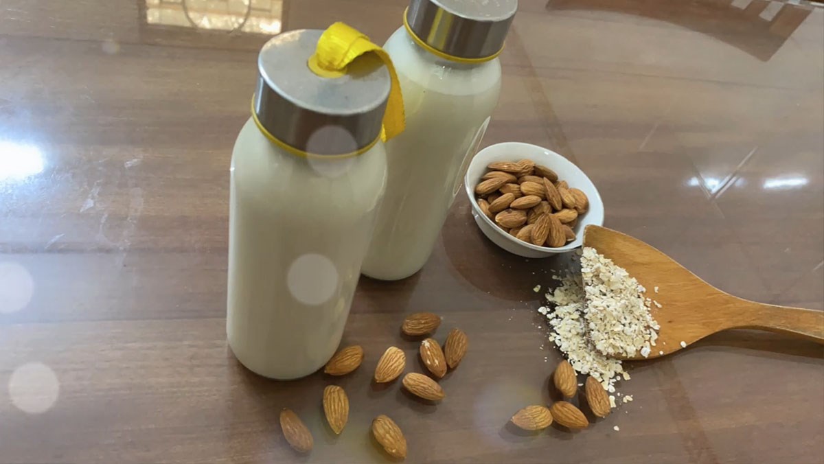 Sữa hạnh nhân yến mạch