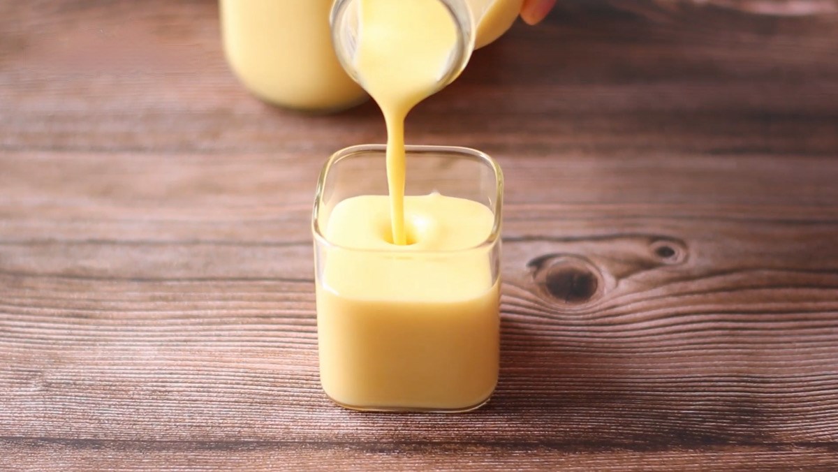 Sữa ngô bằng máy ép chậm