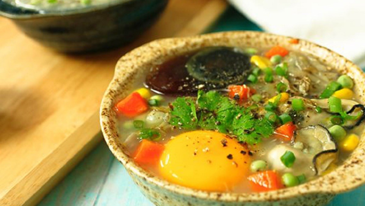 Súp hàu trứng bắc thảo 