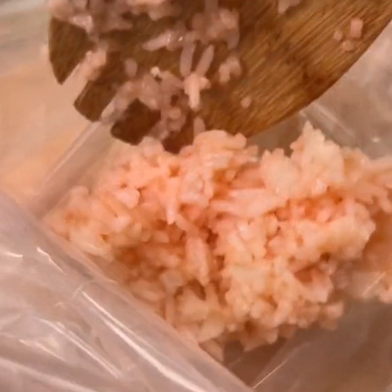 Bước 2 Tạo hình snack Snack cơm nguội (Công thức được chia sẻ từ TikTok Cách Nấu Ngon cùng Cách Nấu Ngon)