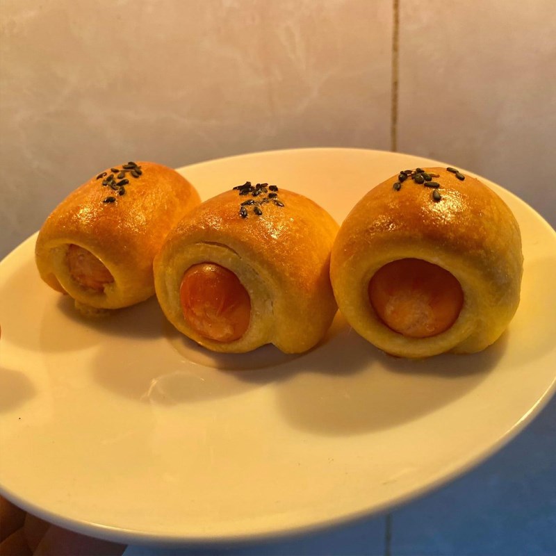 Bước 5 Thành phẩm Bánh mì cuộn xúc xích mini