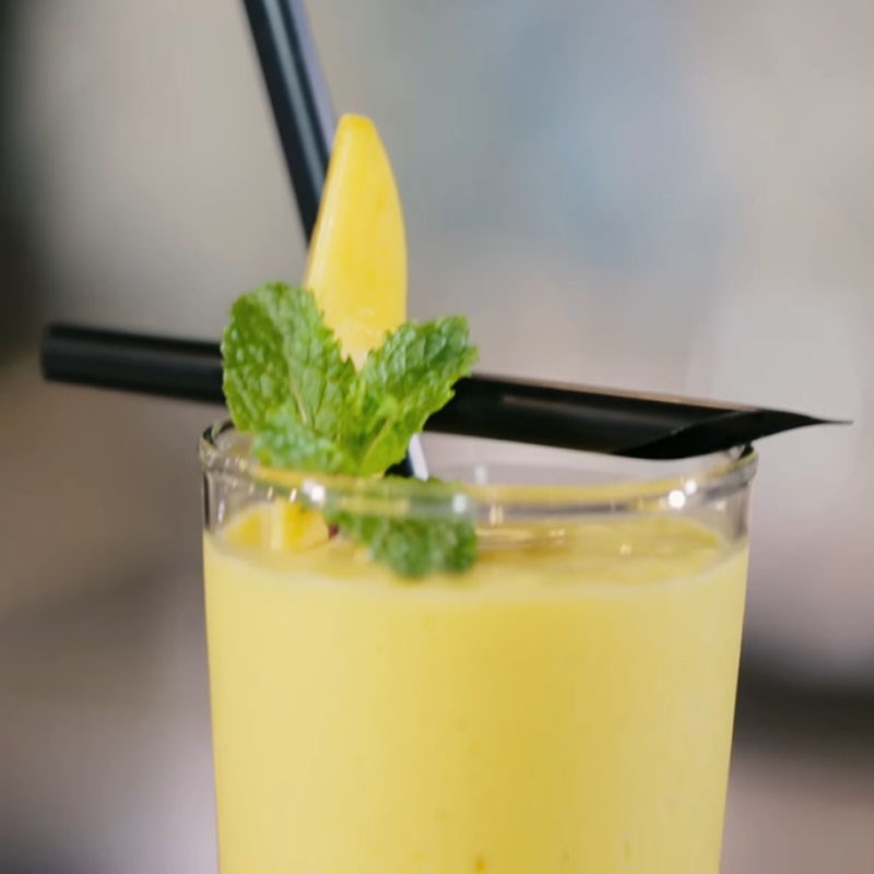 Bước 3 Thành phẩm Sinh tố xoài chanh dây (chanh leo)