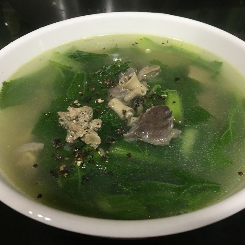 Bước 4 Thành phẩm Canh cải bẹ xanh lòng gà