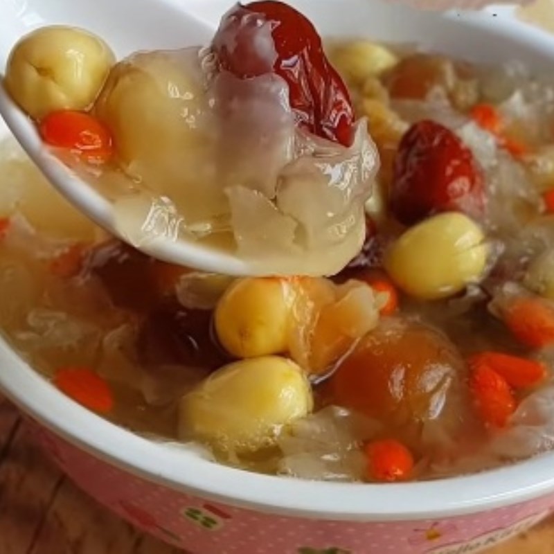 Bước 5 Thành phẩm Chè hạt sen nấm tuyết