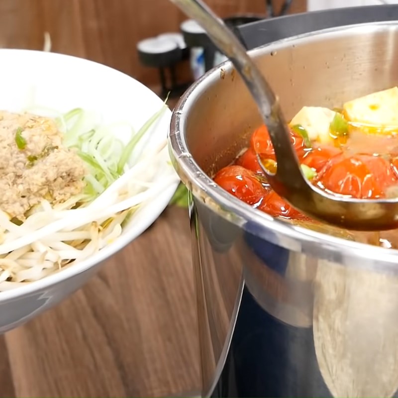 Bước 7 Thành phẩm Bún riêu cua bằng cua hộp