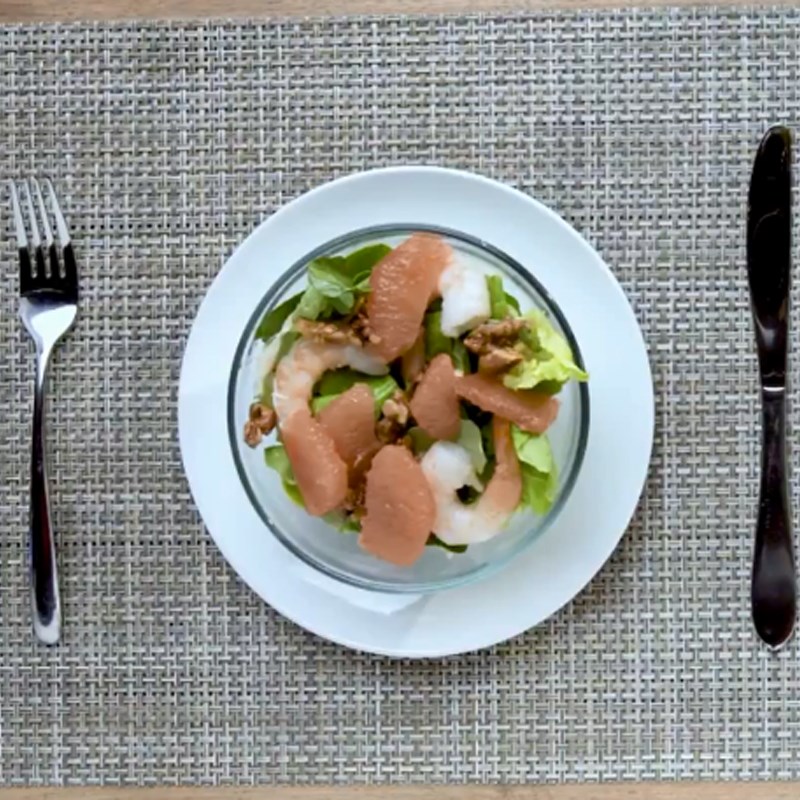 Bước 5 Thành phẩm Salad tôm bưởi hạt óc chó