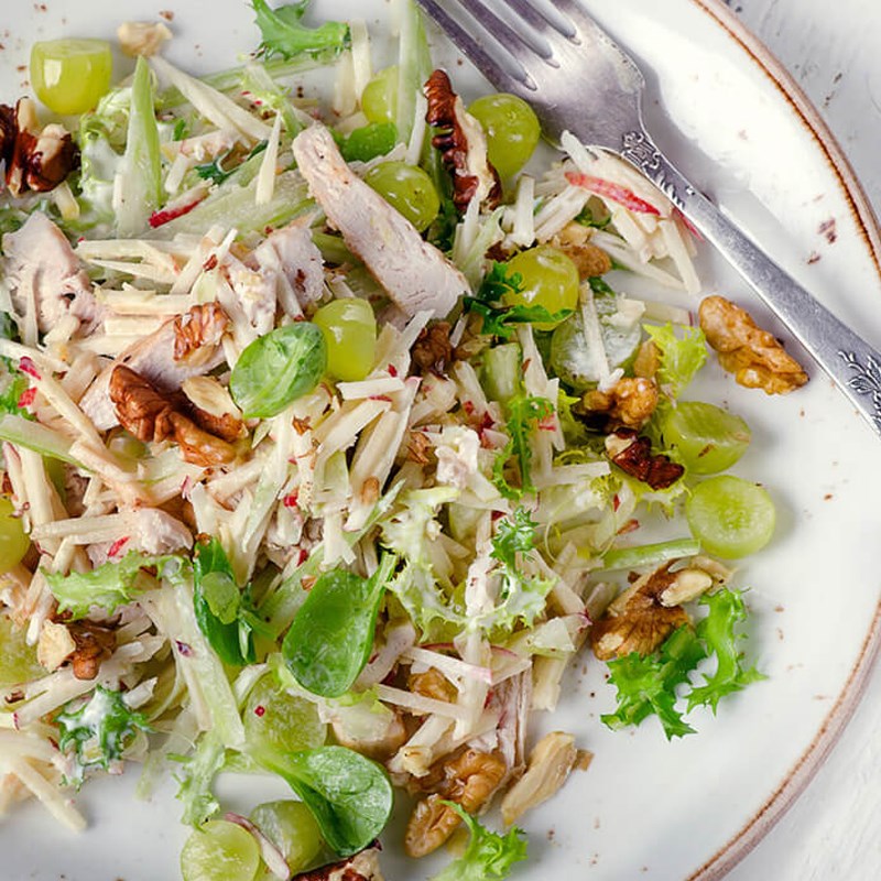 Bước 6 Thành phẩm Salad gà hạt óc chó