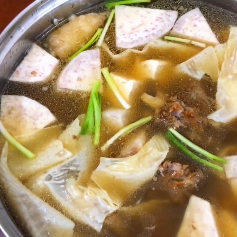 Bước 6 Thành phẩm Lẩu bò khoai môn