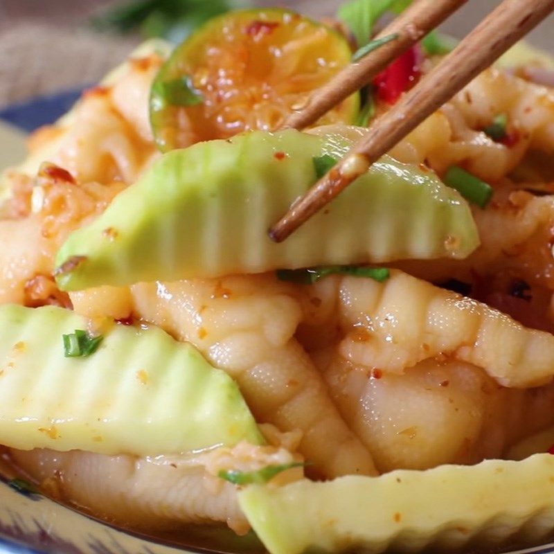 Bước 4 Thành phẩm Chân gà rút xương trộn xoài xanh chua ngọt