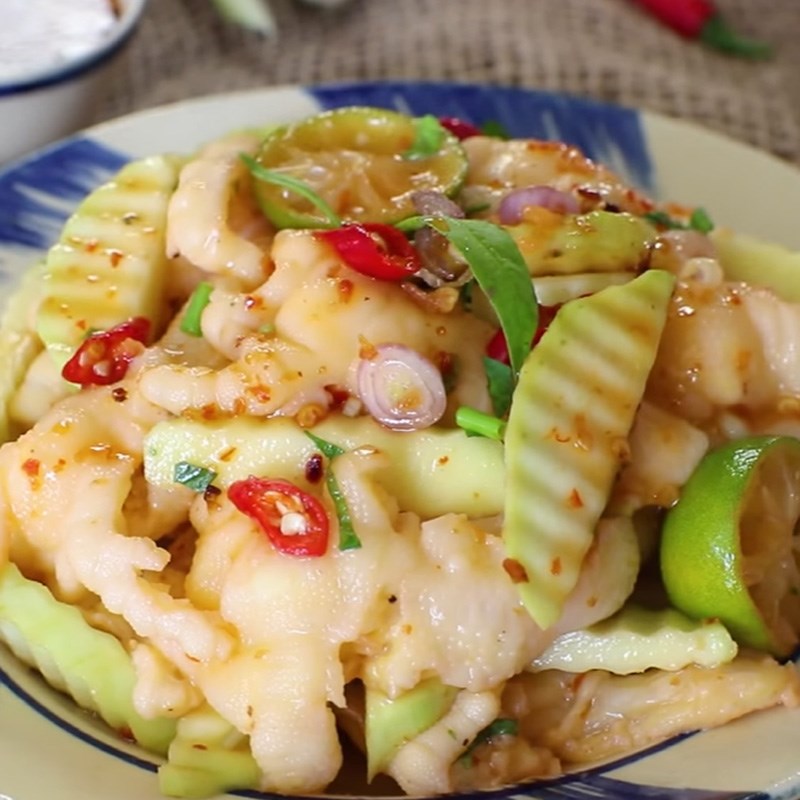 Bước 4 Thành phẩm Chân gà rút xương trộn xoài xanh chua ngọt