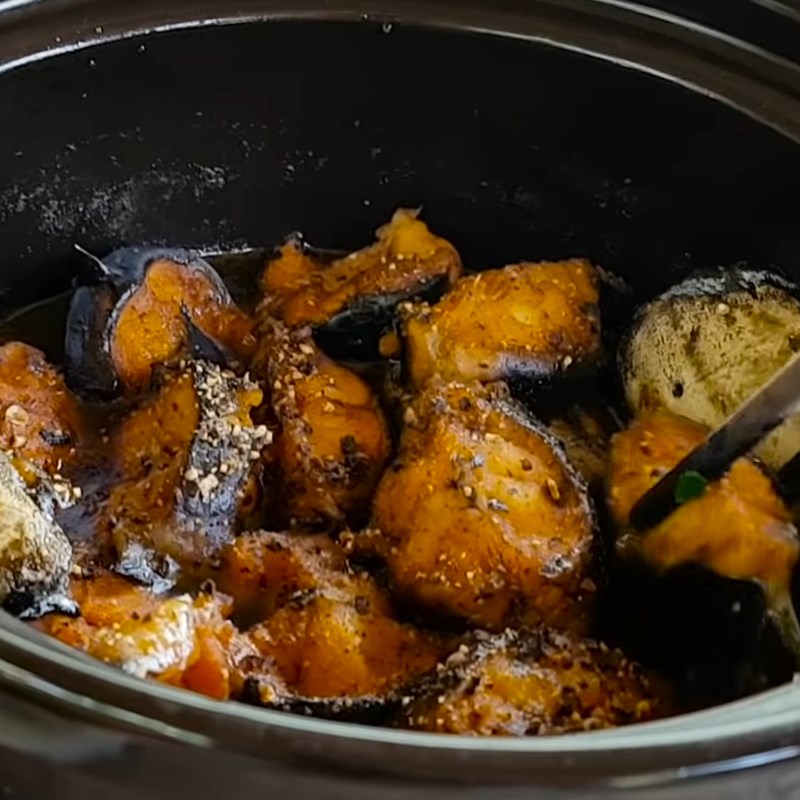 Bước 4 Thành phẩm Cá trê kho tiêu