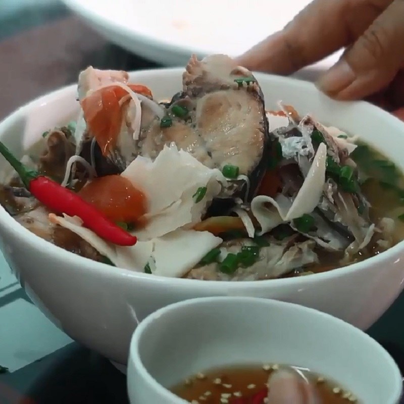Bước 4 Thành phẩm Canh chua đầu cá thu măng chua