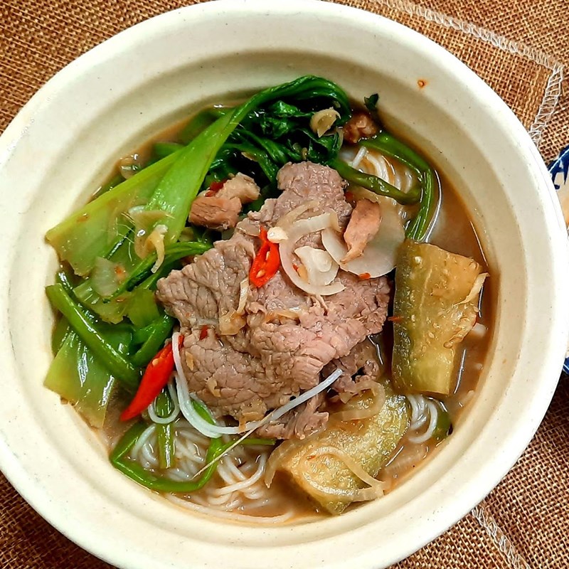 Bước 3 Thành phẩm Lẩu bò mắm ruốc (Công thức được chia sẻ từ người dùng)