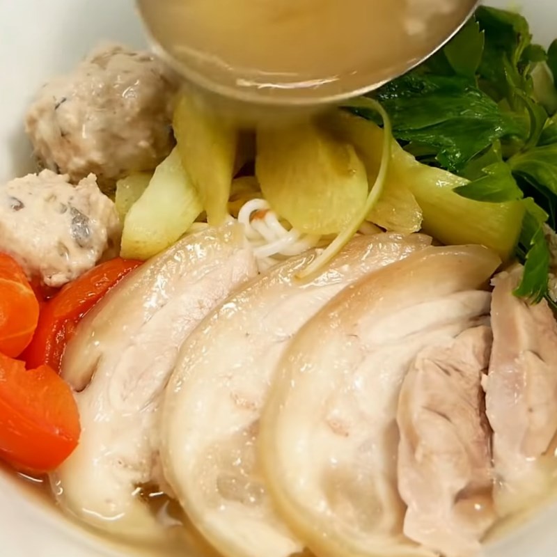 Bước 6 Hoàn thành Bún mọc chân giò
