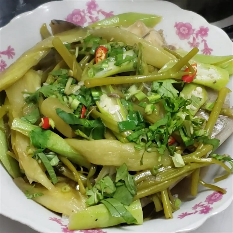 Bước 4 Thành phẩm Canh chua đầu cá thu rau muống