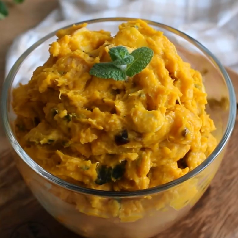 Bước 4 Thành phẩm Salad bí đỏ nghiền