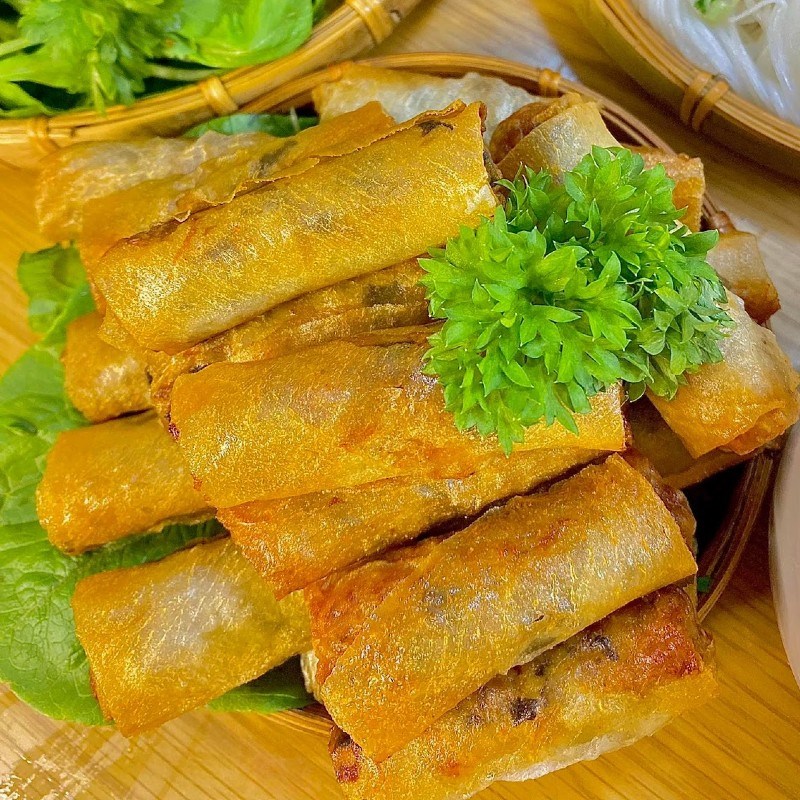 Bước 5 Thành phẩm Cách làm bún chả giò với chả giò tự làm