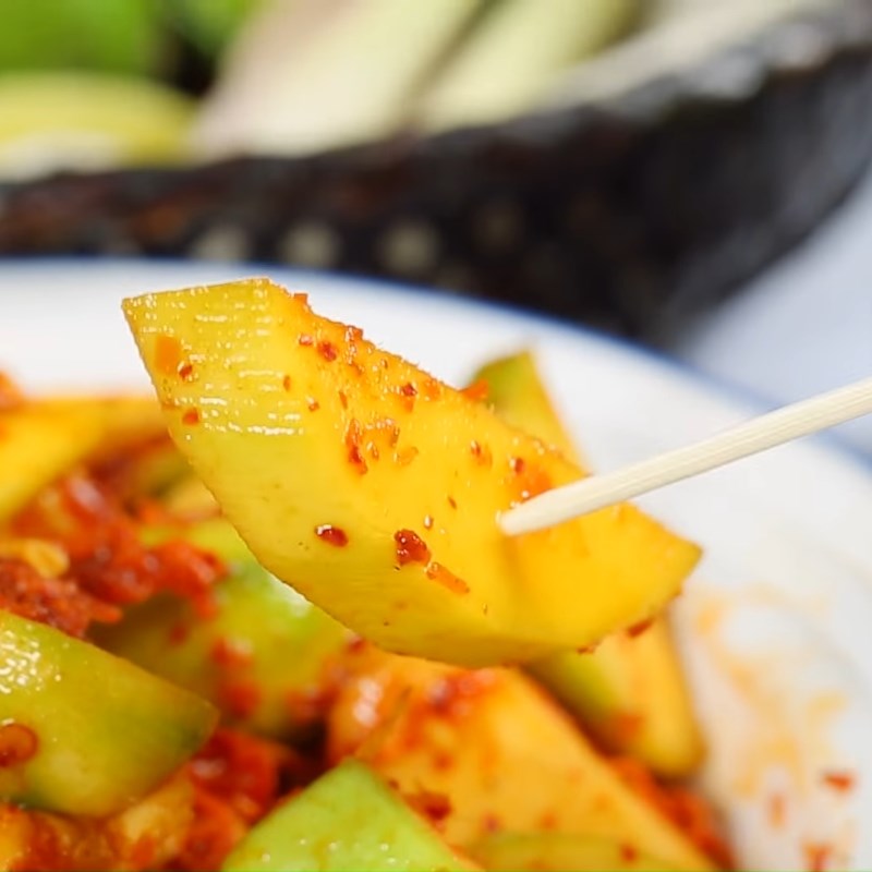 Bước 4 Thành phẩm Cóc ổi xoài dầm bò khô