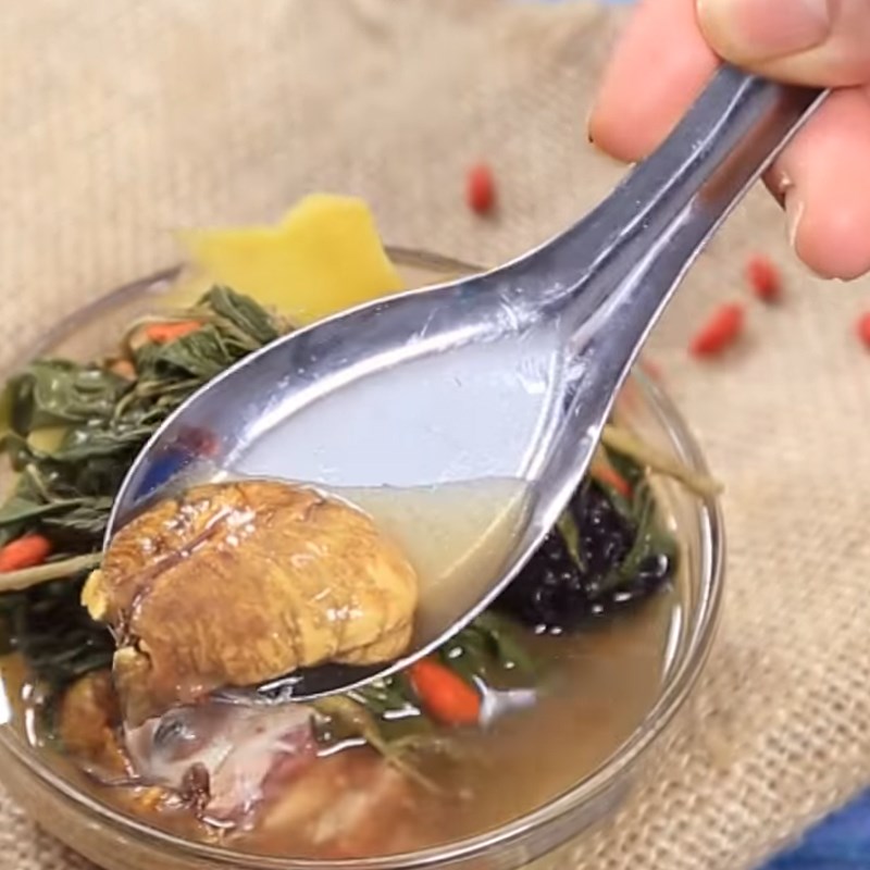 Bước 3 Thành phẩm Trứng vịt lộn hấp rau răm
