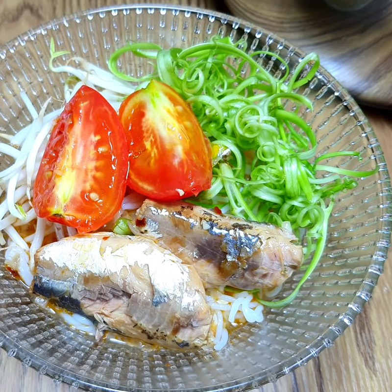 Bước 5 Thành phẩm Bún cá mòi hộp