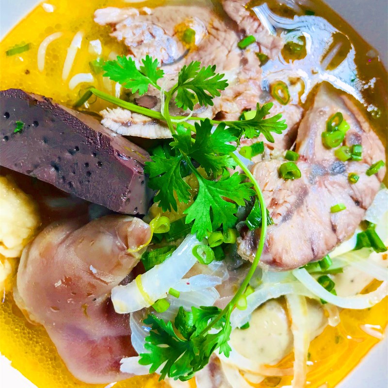 Bước 6 Thành phẩm Bún bò giò heo