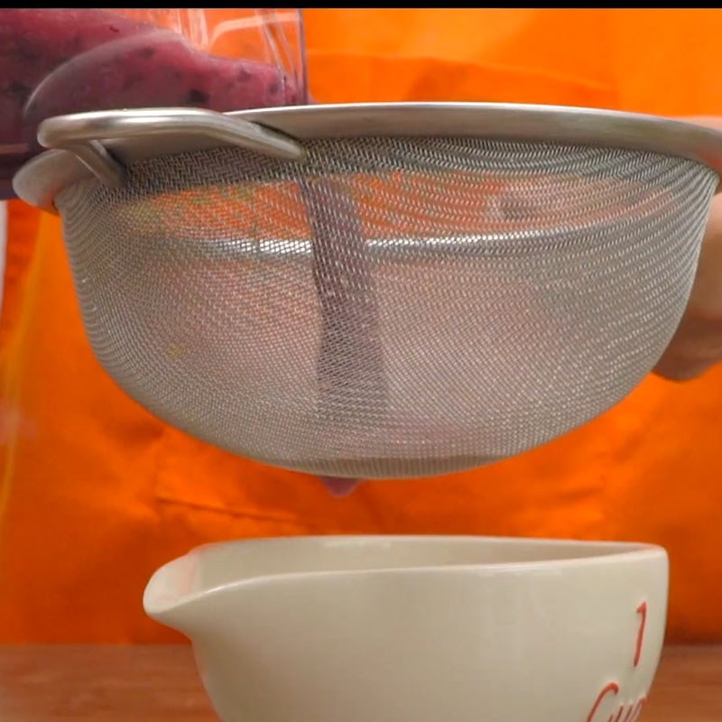Bước 1 Sơ chế nguyên liệu Thịt heo cuộn phô mai sốt nho