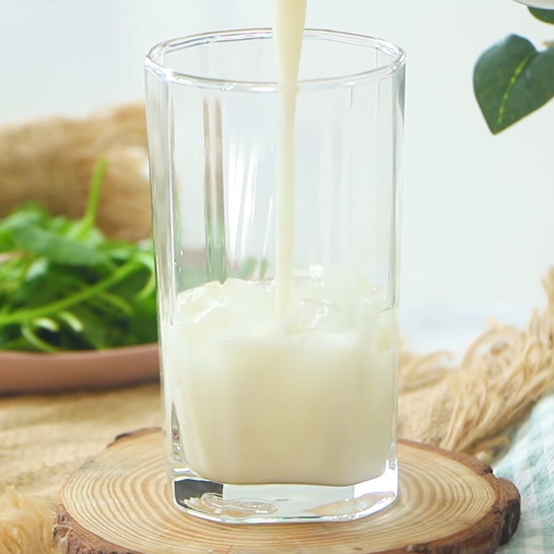 Bước 3 Trình bày Sinh tố rau má đậu xanh sữa dừa