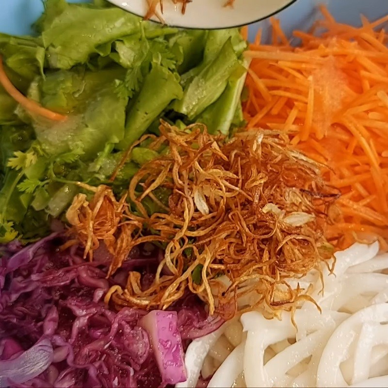Bước 4 Trộn gỏi Gỏi chay từ cơm dừa