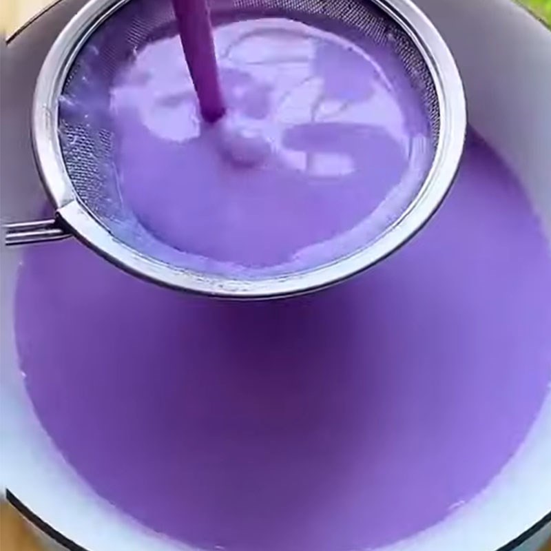 Bước 2 Trộn hỗn hợp pudding Pudding khoai môn từ khoai môn tươi