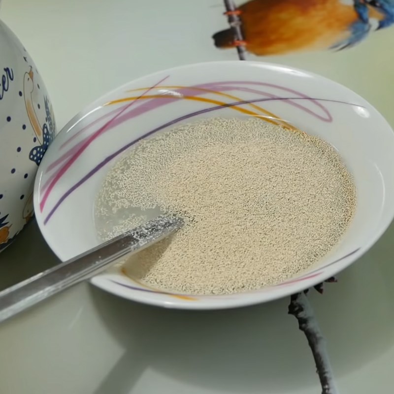Bước 2 Ủ men và trộn bột bánh bò Bánh bò bông khoai lang tím