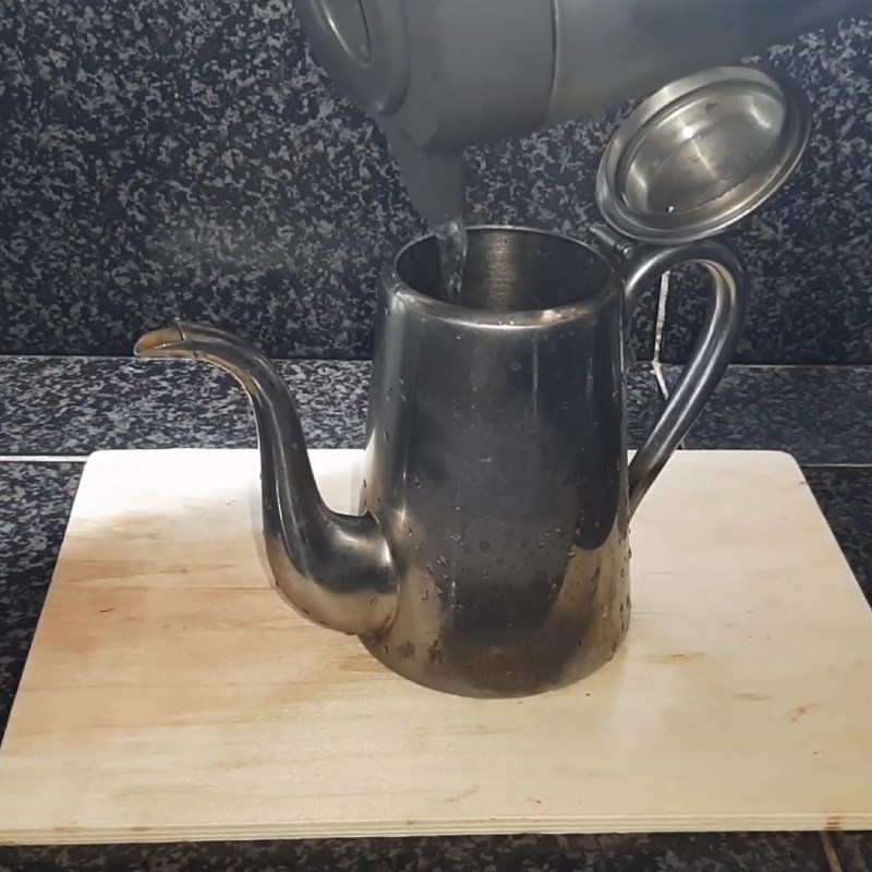 Bước 1 Ủ trà Trà sữa socola nutella