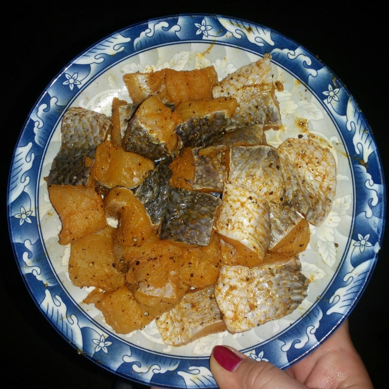 Bước 2 Ướp cá và thịt Bánh canh cá lóc bột gạo