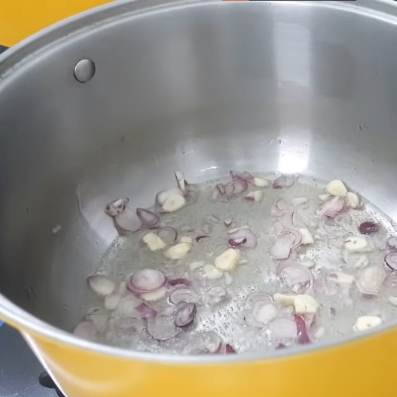 Bước 3 Xào ếch Lẩu ếch chua ngọt