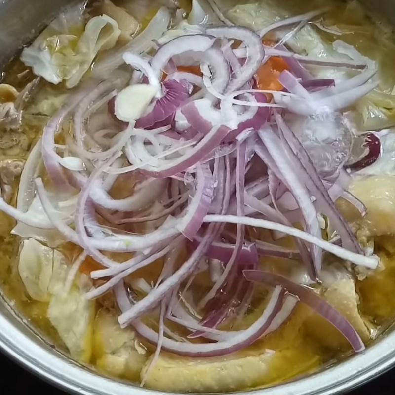 Bước 3 Xào gà Bánh canh bột xắt thịt gà
