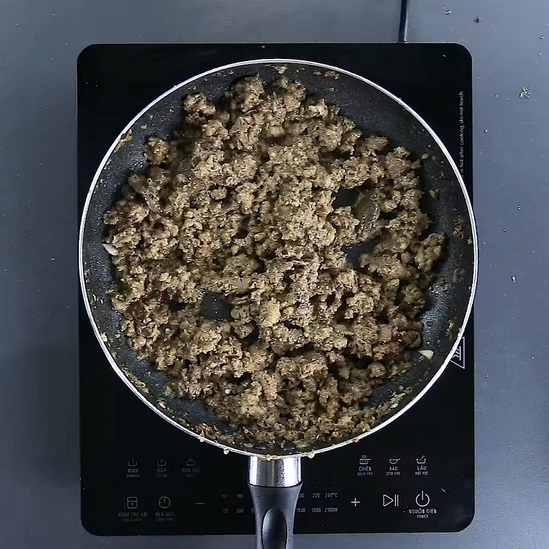 Bước 2 Xào nguyên liệu Pate gan gà không cần hấp